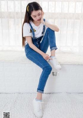 美女偷拍掀裙_BD英语在线手机播放